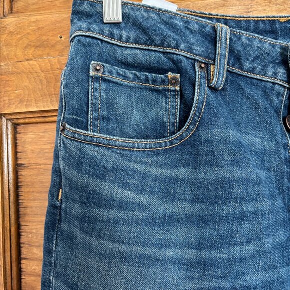 6397 Shorty Jean in Vintage Medium Wash - 25 - Picture 5 of 11